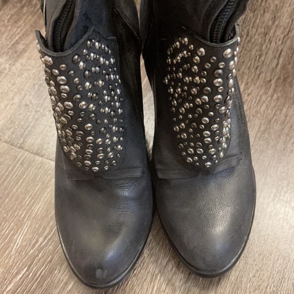 Preowned condition - Picture 10 of 12